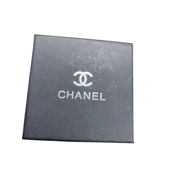 CHANEL Authentic Multi Color Stone CC Logo Brooch Pin Gold Tone with Box - Picture 4 of 5